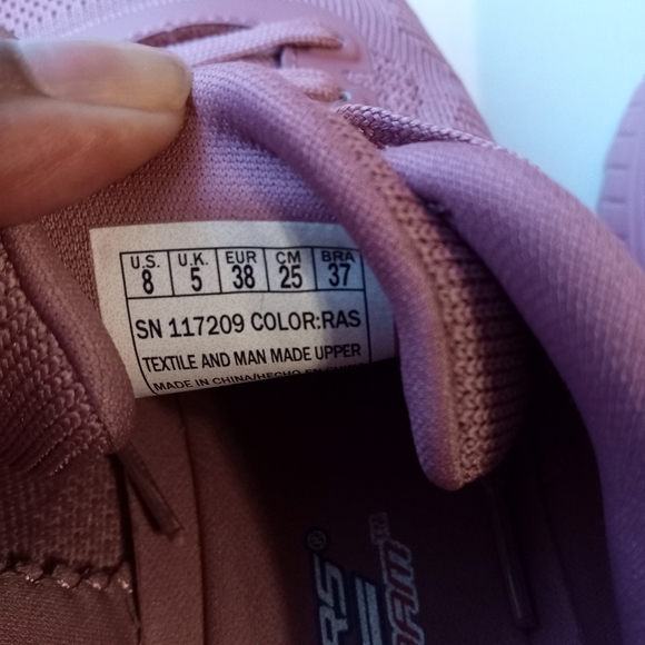 SOLD!New Skechers Bobs memory foam athletic sneakers NWOB - Picture 4 of 10